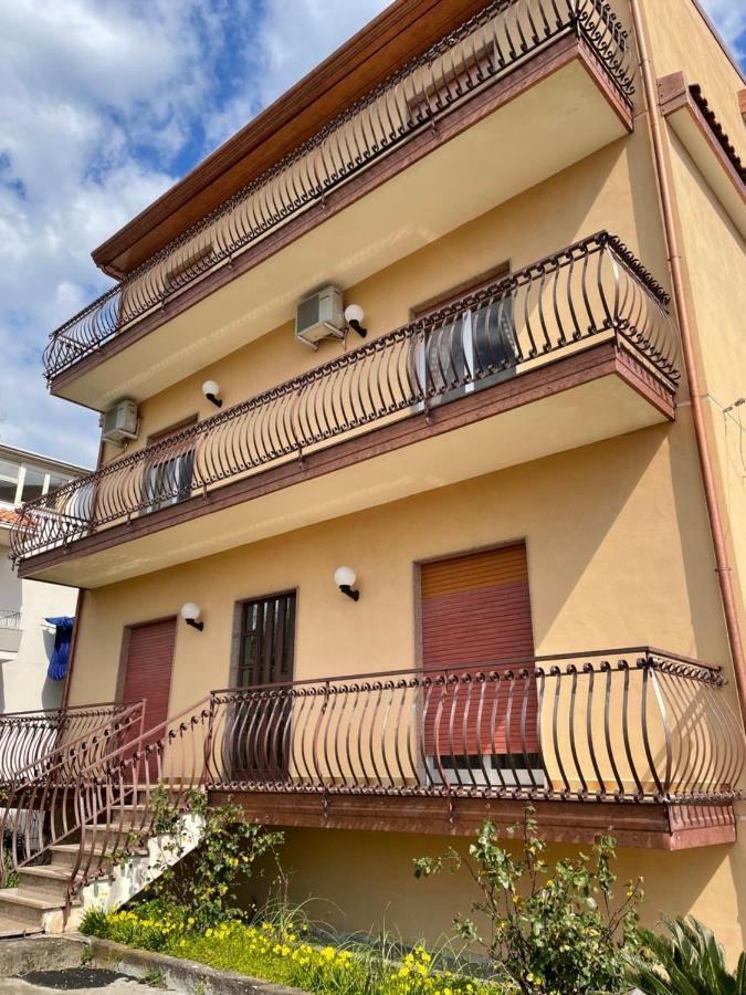 Ferienwohnung Pipa'S Suntrap Taormina Exterior foto