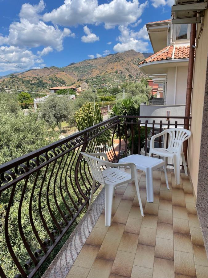 Ferienwohnung Pipa'S Suntrap Taormina Exterior foto